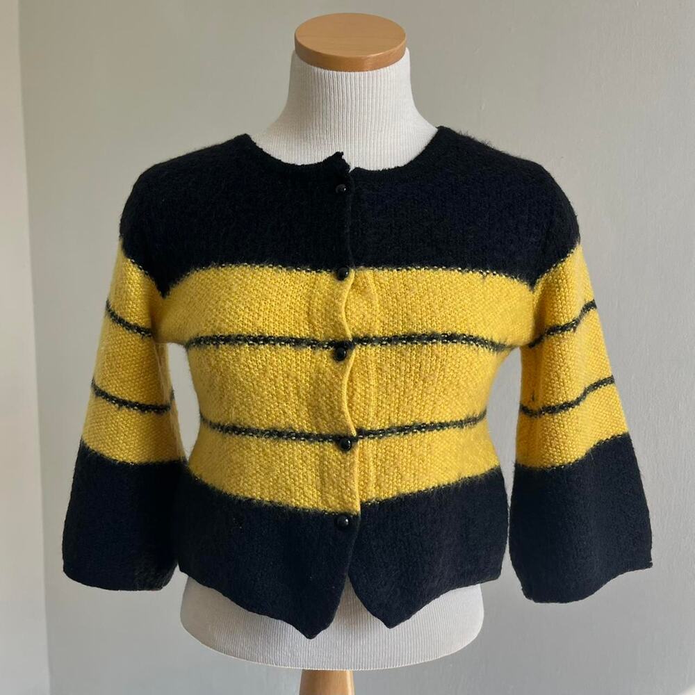 Vintage cropped black and yellow